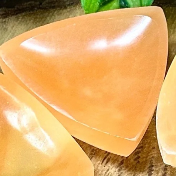 Orange Selenite MASTER gemstone bowls 4” - Picture 1 of 2